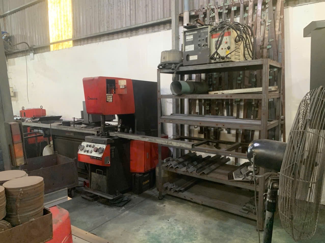 Punching machine 2.jpg